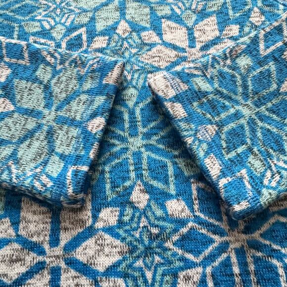 T by Talbots Nordic Blue Snowflakes Fleece Hoodie Pullover Women's Sz L Large - Picture 5 of 13